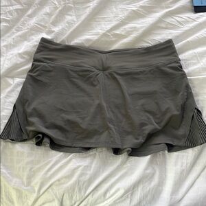 Lululemon Pleat skirt